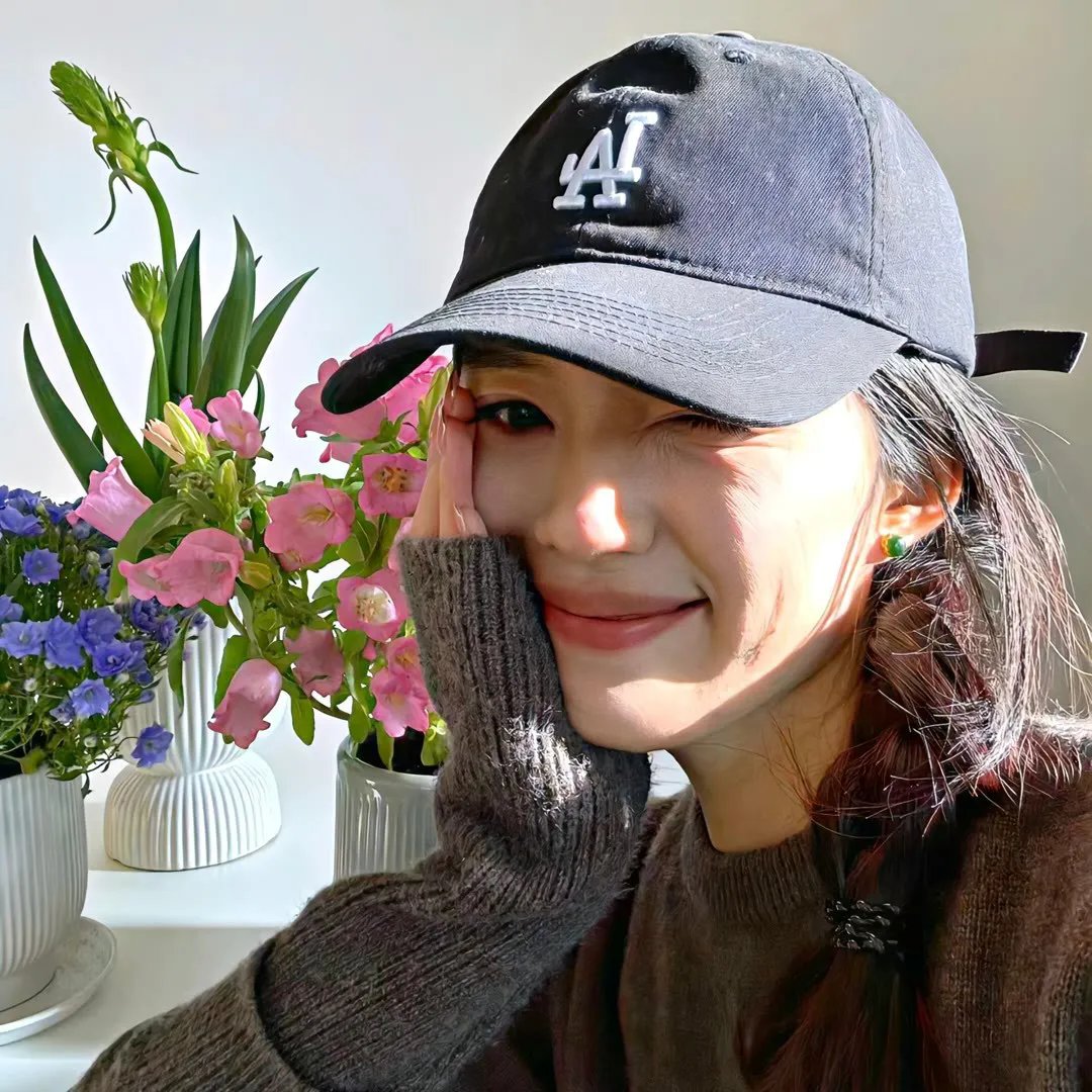 踮起脚尖靠近你